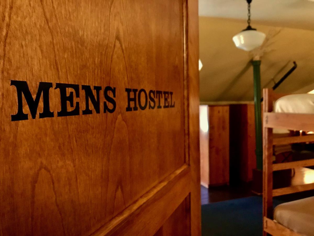 Mcmenamins Edgefield Hotel Траутдейл Екстериор снимка